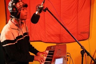 Singer Pianist recording